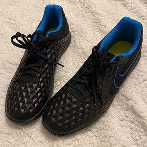 Nike Tiempo Youth Indoor Soccer Shoes
